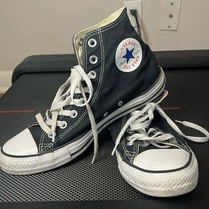 Converse Chuck Taylor High Top Mens size 8 Women size 10 Black and White